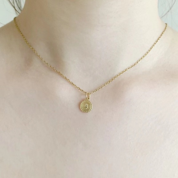 BRAND NEW Gold Boho Necklace - Picture 2 of 4